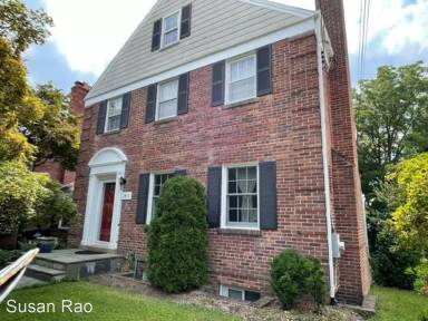 Main picture of 2812 Northampton St NW