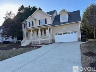 Main picture of 5 Ballard Ct