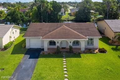 Main picture of 2130 NW 107th Ter