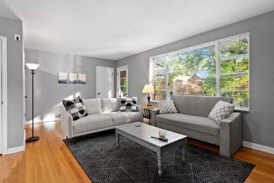 Main picture of 7239 Dartmouth Ave