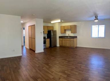 Main picture of 208 1/2 Willie James Jones Ave