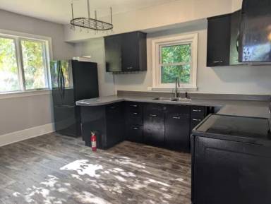 Main picture of 2707 W 1st St