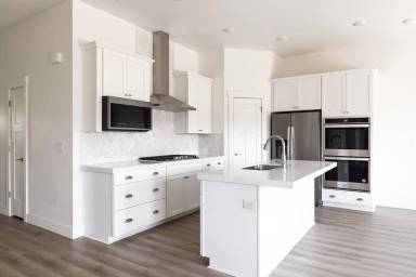 Main picture of 1093 E Becca Rd