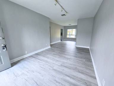 Main picture of 701 NE 16th Ave