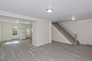 Main picture of 22 Highland Ave