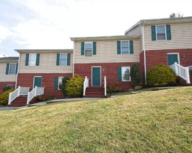 Main picture of Willow Creek Radford Apartments