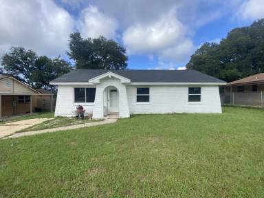 Main picture of 7841 Lenora Ct