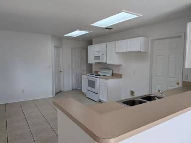 Main picture of 3010 Pine Valley Dr