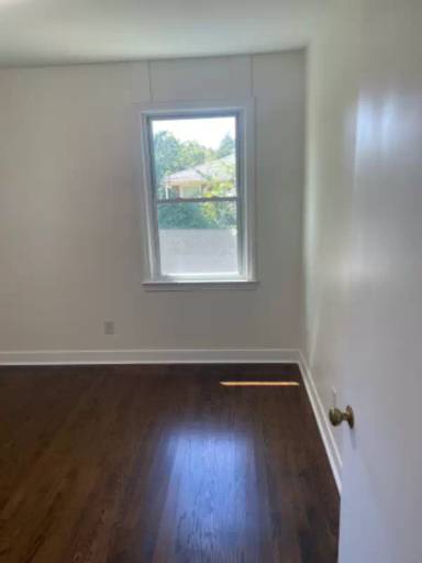 Main picture of 118 Walden Cir