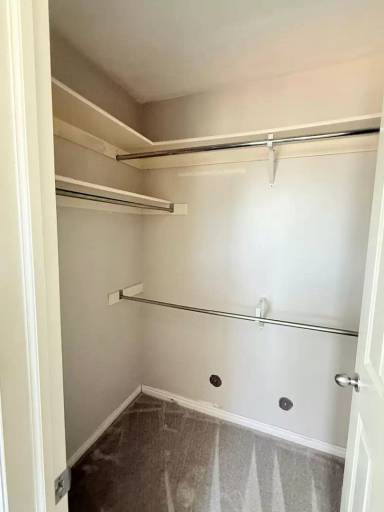 Main picture of 979 E Blue Heron Cir