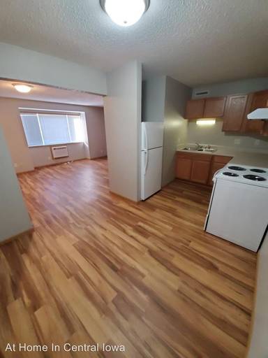 Main picture of 225 Ash St