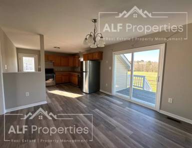 Main picture of 1003 Ridgeway Warrenton Rd