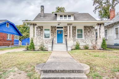 Main picture of 980 Forrest Ave