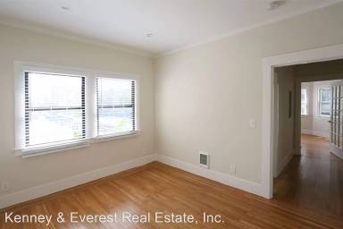 Main picture of 1568 Madison St