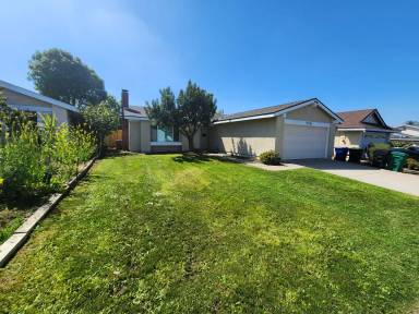 Main picture of 9041 Dewsbury Ave