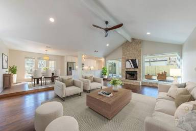 Main picture of 210 Copperleaf Rd