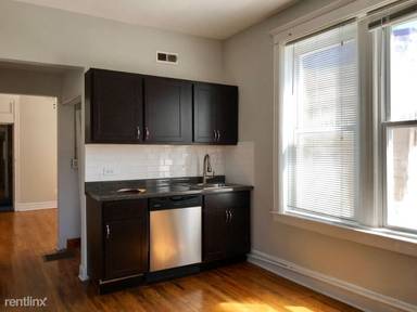 Main picture of 1402 N Maplewood Ave