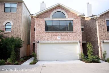 Main picture of Residence at Garden Oaks