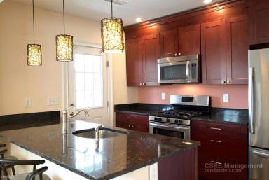 Main picture of 60 Litchfield St