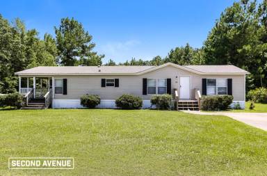 Main picture of 100 Maplewood Dr