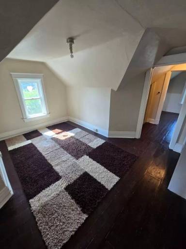 Main picture of 2821 Wicklow St