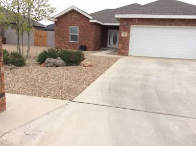 Main picture of 204 Almond Tree Ln
