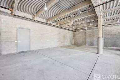 Main picture of 5071 N Northwest Hwy