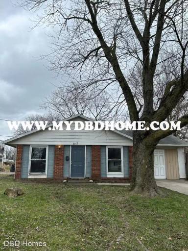 Main picture of 2823 Larwill Ct
