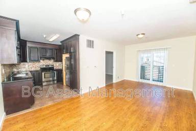 Main picture of 1459 MacArthur Blvd