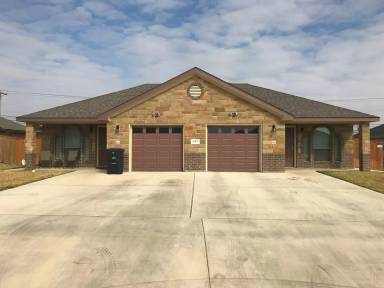 Main picture of 4601 Skyflower Ln