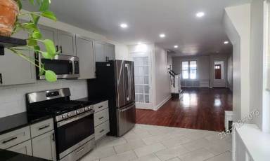 Main picture of 6038 Irving St
