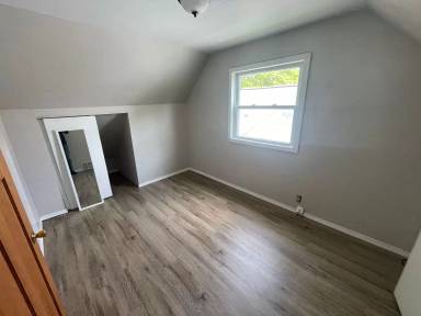 Main picture of 2004 Farlin Ave