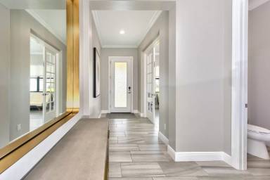 Main picture of 4737 Formosa Dr