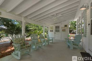 Main picture of 82 Cobia St