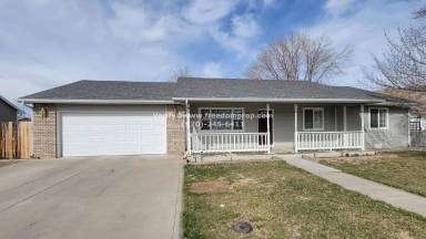 Main picture of 806 Elberta Ave