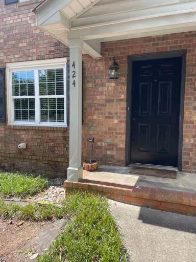 Main picture of 424 Victoria Ln