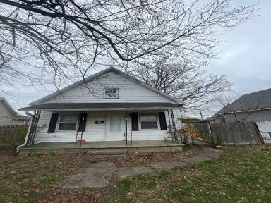 Main picture of 3131 E Lynn St