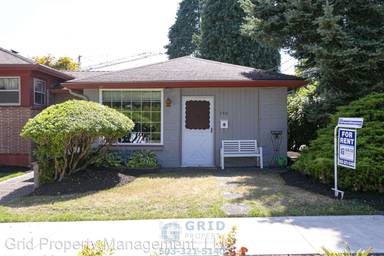 Main picture of 330 D Ave