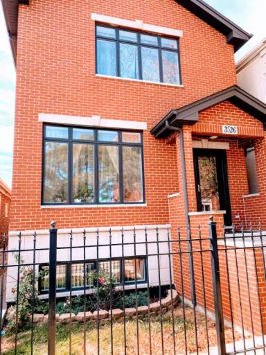Main picture of 3526 S Wallace St