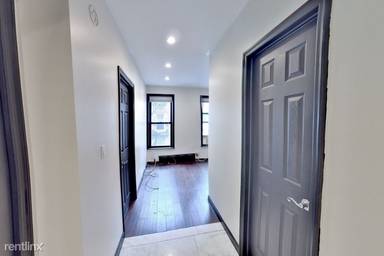 Main picture of 328 East 78th St