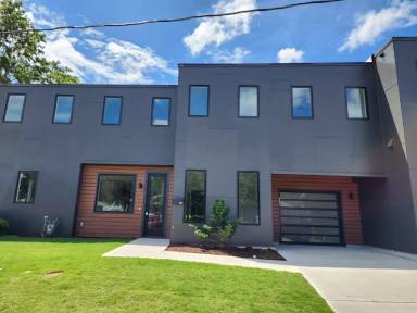 Main picture of 2161 Mayview Rd