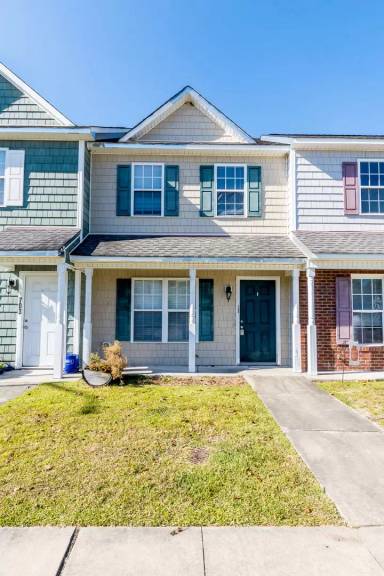 Main picture of 705 Streamwood Dr