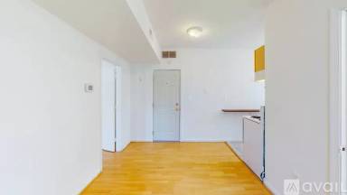 Main picture of Hampton Court Apartments