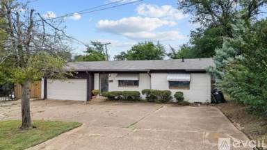 Main picture of 1118 S Fleishel Ave