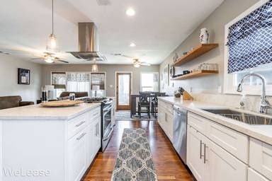 Main picture of 6416 Winona Ave