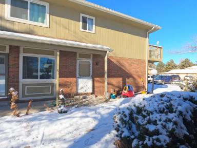 Main picture of 1024 Oxford Ln