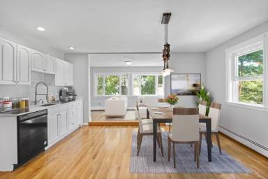 Main picture of 82 Munroe St