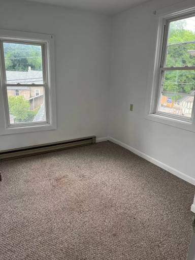 Main picture of 330 Pine St