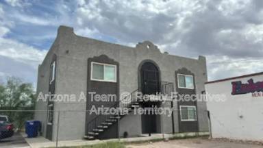 Main picture of 312 E 24th St