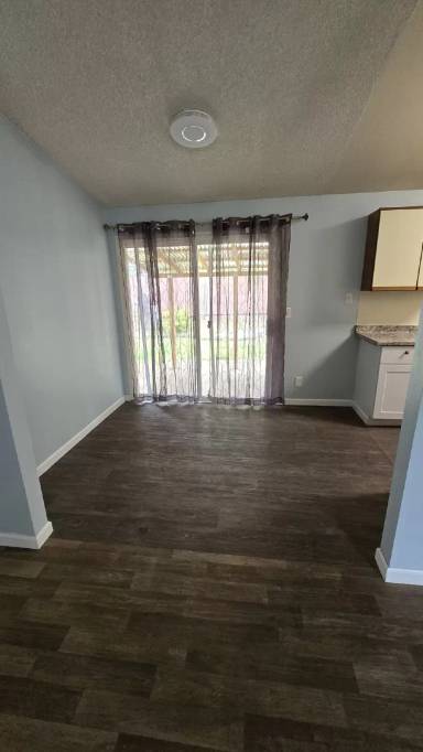 Main picture of 2210 SE 45th Ave